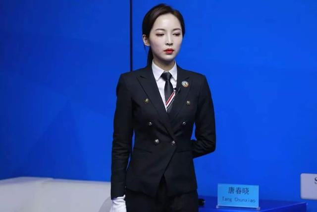 中国台球界最美女裁判身材颜值不输潘晓婷生活中最爱穿旗袍