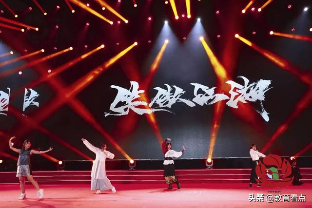 廣州市第八十九中學(xué)藝術(shù)節(jié)文藝匯演暨100周年校慶晚會(huì)(圖40)