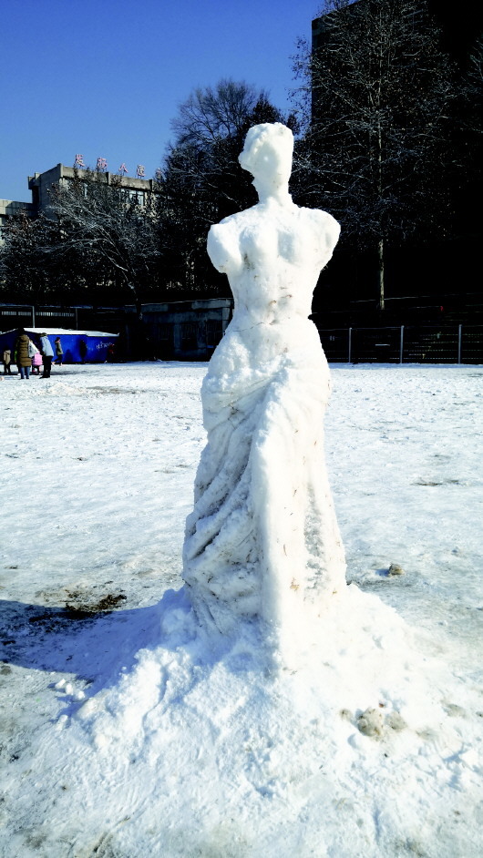 给我一场雪,还你一位维纳斯 这个济大"00后"有点牛