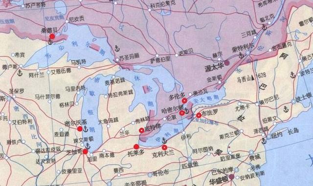 位于加拿大和美国交界处,分别是苏比利尔湖,密歇根湖,休伦湖,伊利湖和