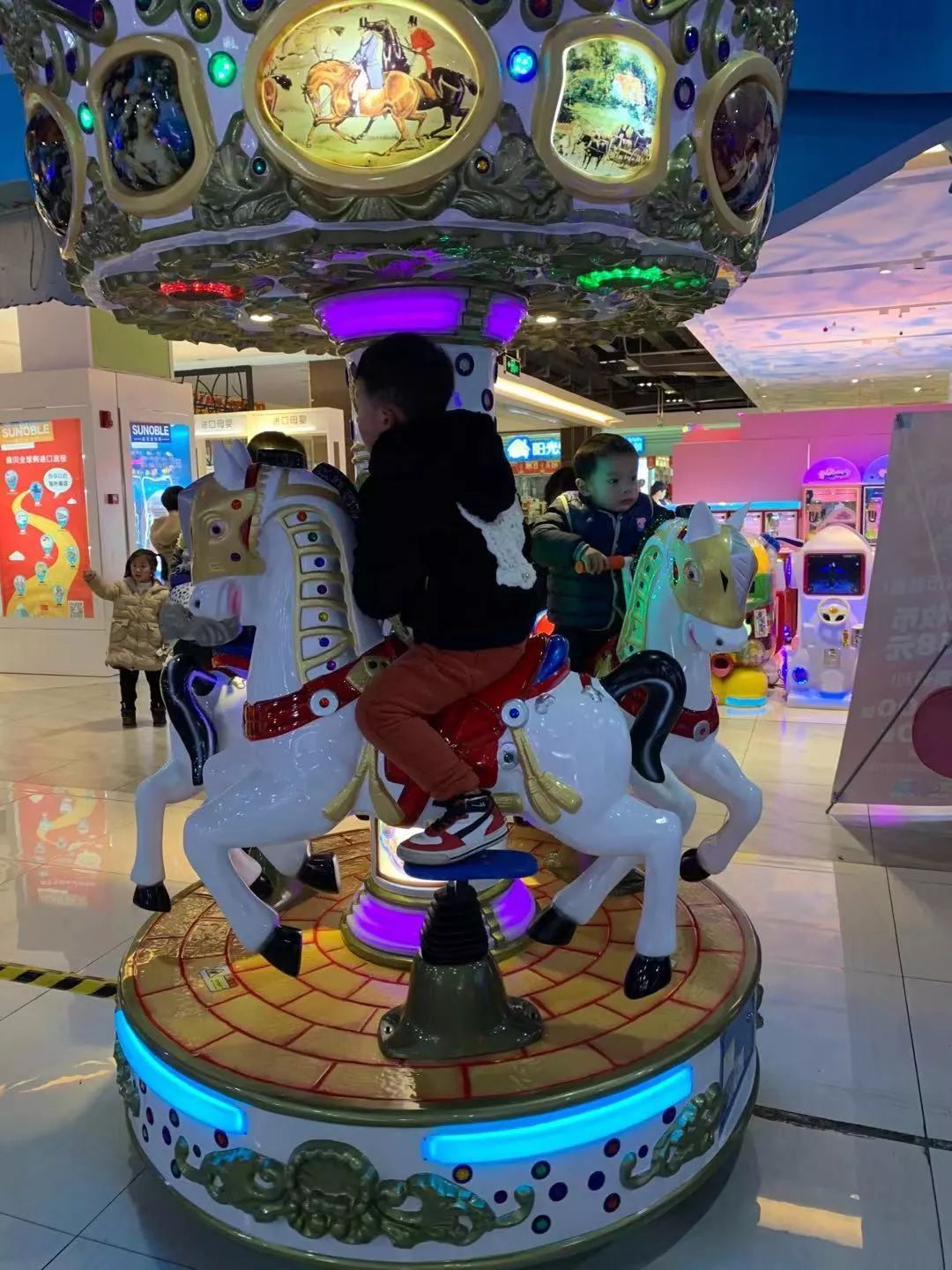 乐翻天大型儿童游乐园让宝贝放肆玩快来呀