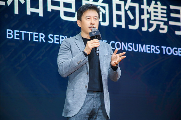 lvmh集团大中华区总裁andrew wu作为重要品牌嘉宾,也在盛典上分享了