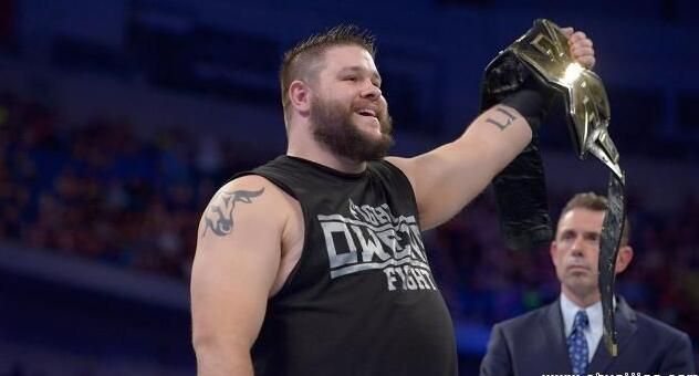 wwe摔小辉新闻:raw一线巨星凯文欧文斯称,想回到nxt中效力!