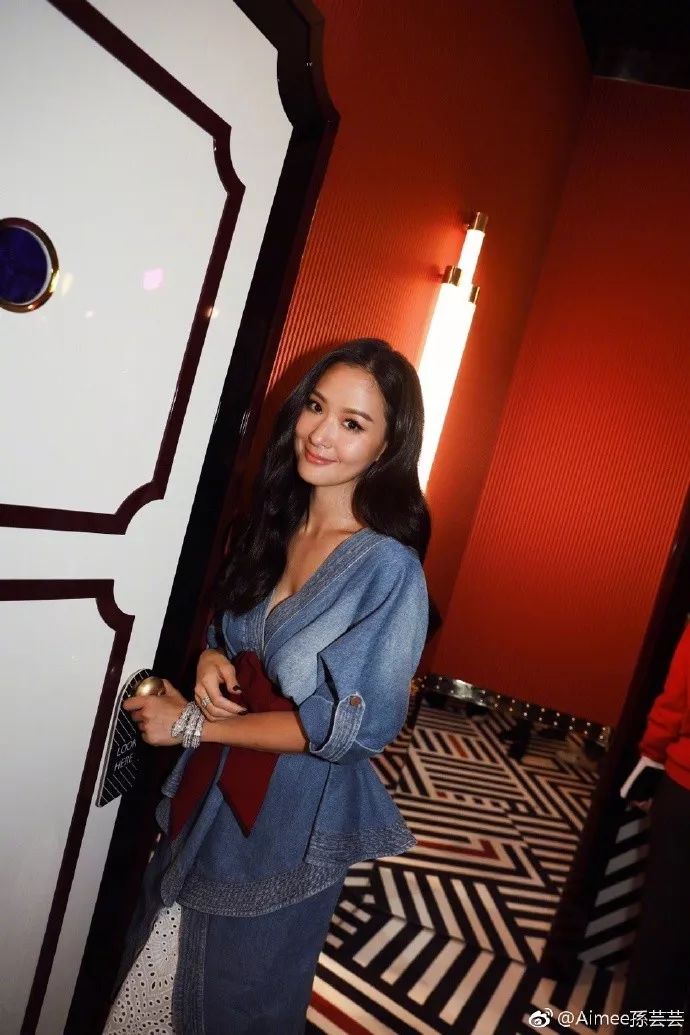 不但如此,孙芸芸嫁的丈夫又是三侨实业董事长廖伟志的儿子廖镇汉,这段