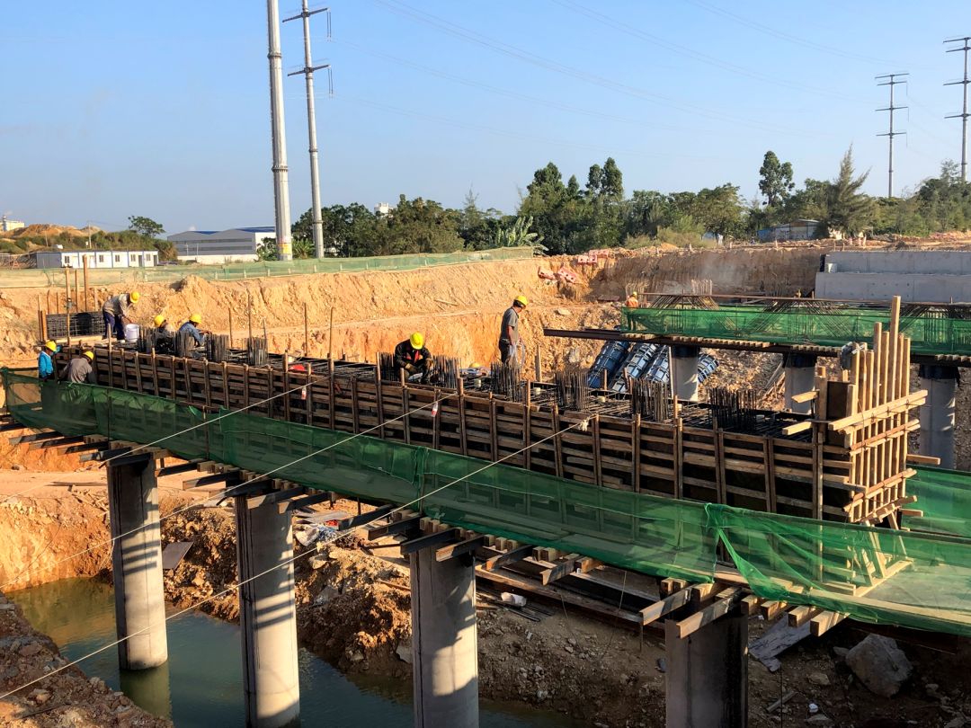 十个月完成线路主线贯通,就是这么优秀!_施工