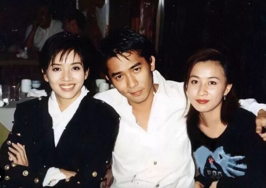 刘德华抱她痛哭,张国荣说40岁娶她,16年后再看她穿婚纱,还是最美女人