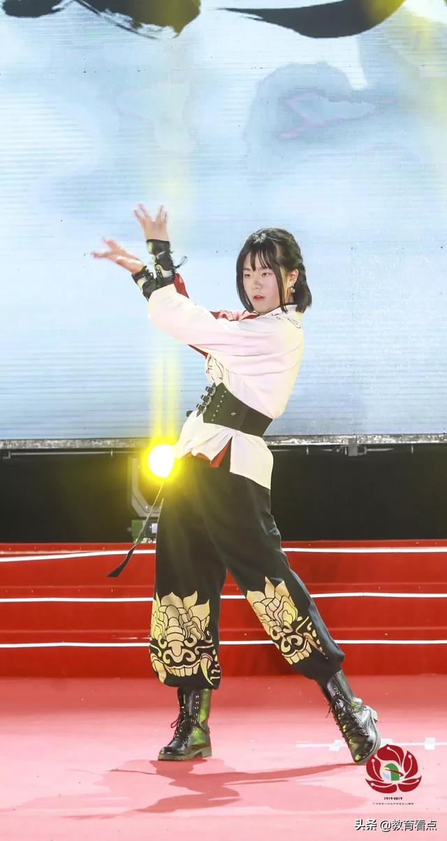 廣州市第八十九中學(xué)藝術(shù)節(jié)文藝匯演暨100周年校慶晚會(huì)(圖42)