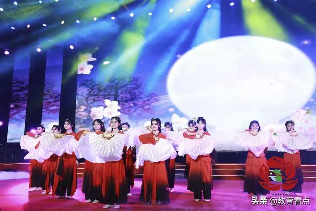 廣州市第八十九中學(xué)藝術(shù)節(jié)文藝匯演暨100周年校慶晚會(huì)(圖34)