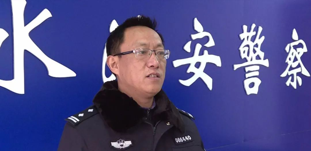 什么情况涟水一坟地边常常灯火通明豪车出没