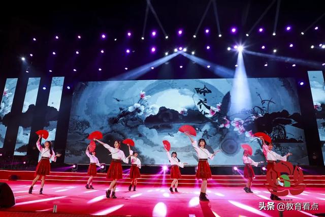 廣州市第八十九中學(xué)藝術(shù)節(jié)文藝匯演暨100周年校慶晚會(huì)(圖47)