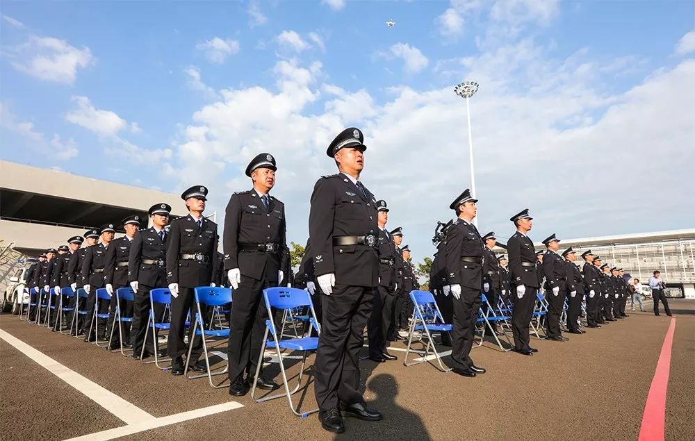 拱关缉私警21周年:奋斗不负韶华 忠诚铸就风采