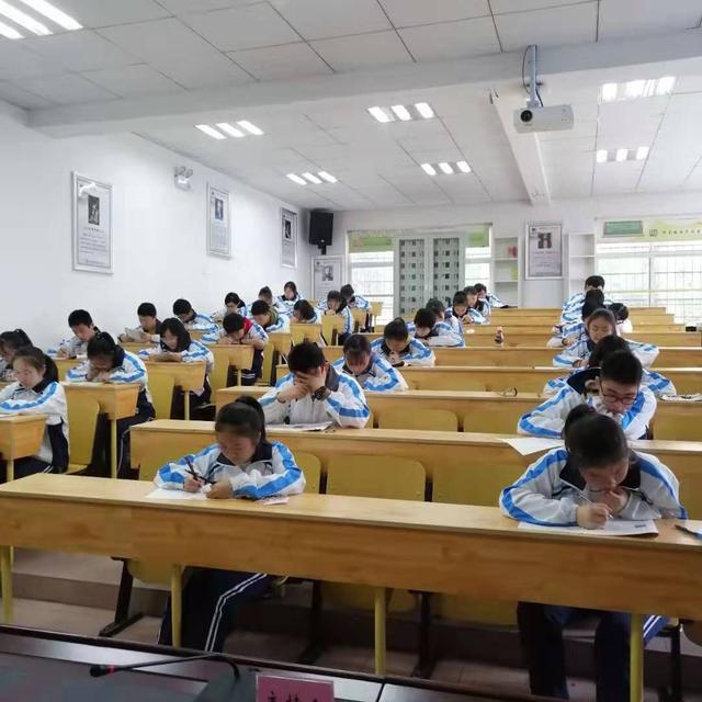 株洲市第三中學(xué)學(xué)子在2019全國(guó)中學(xué)生英語能力測(cè)評(píng)中喜獲佳績(jī)(圖8)