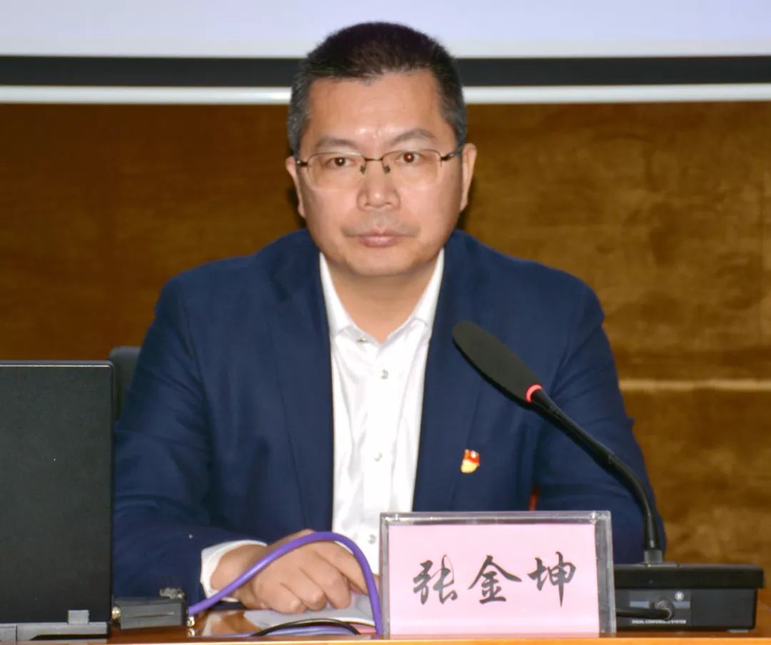 市教育局党组成员,学校党委书记,校长张金坤强调:事故出于麻痹,安全