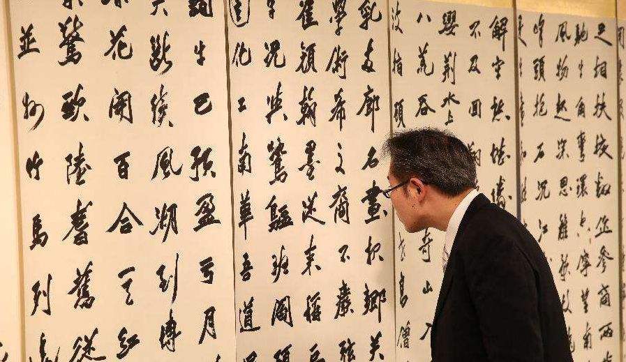 台湾人的疑惑:大陆明明没学过繁体字,为什么却能看懂呢?_字体
