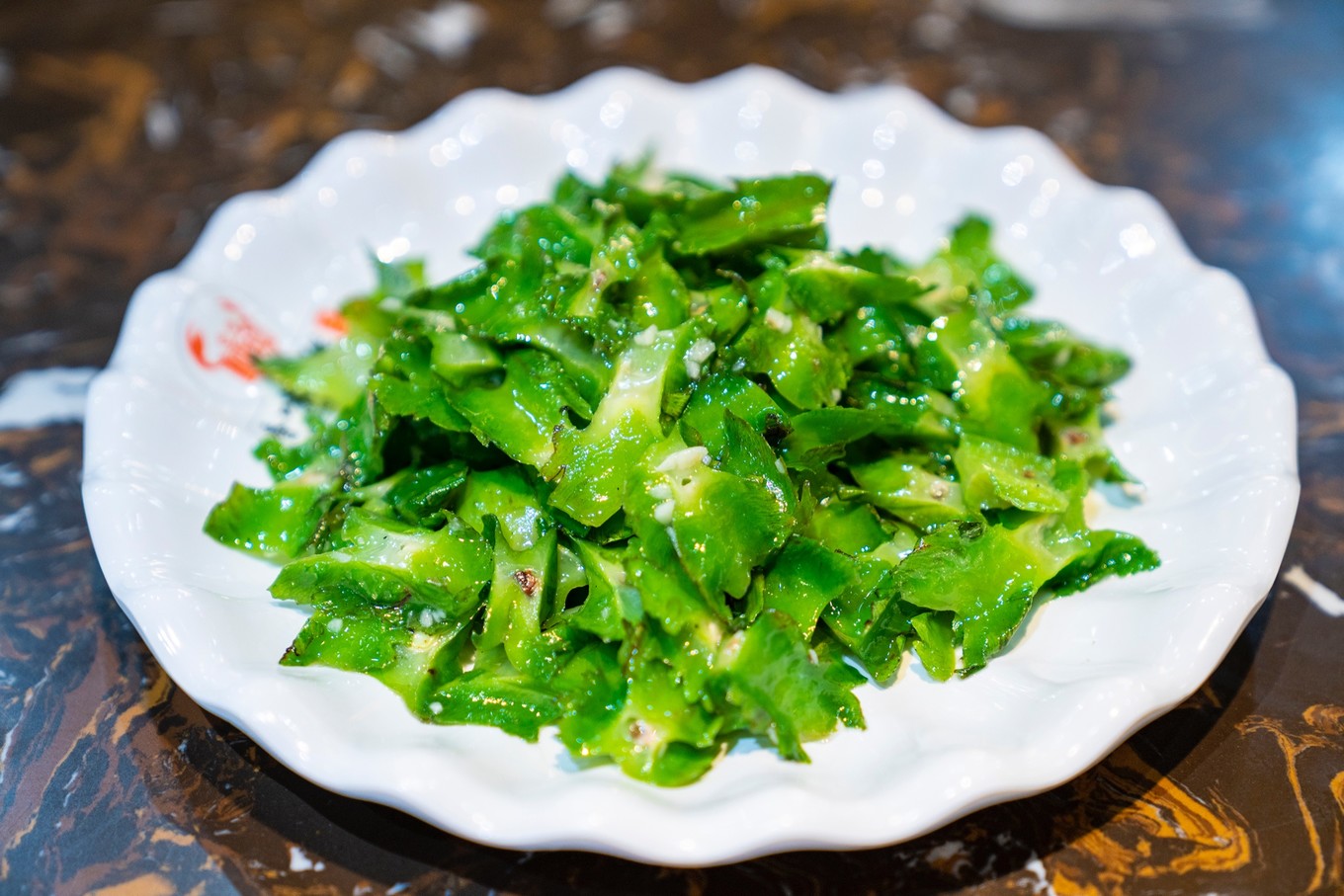 蔬菜搭配蒜蓉四角豆,主食搭配椰子飯,充滿了濃濃的海島風味,四角豆是