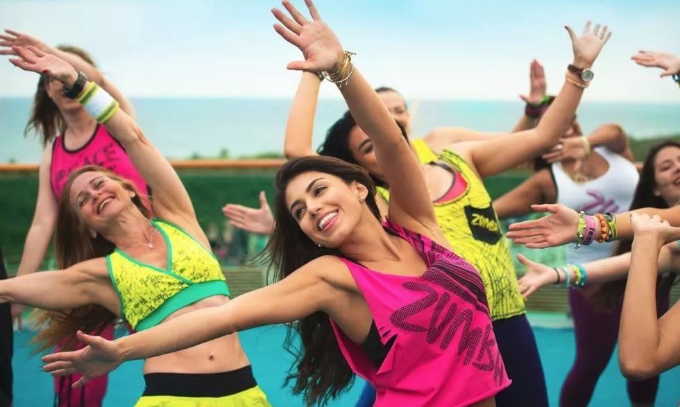 减脂塑形的超级尊巴课程强大的导师阵容精彩不容错过快叫上姐妹们一起