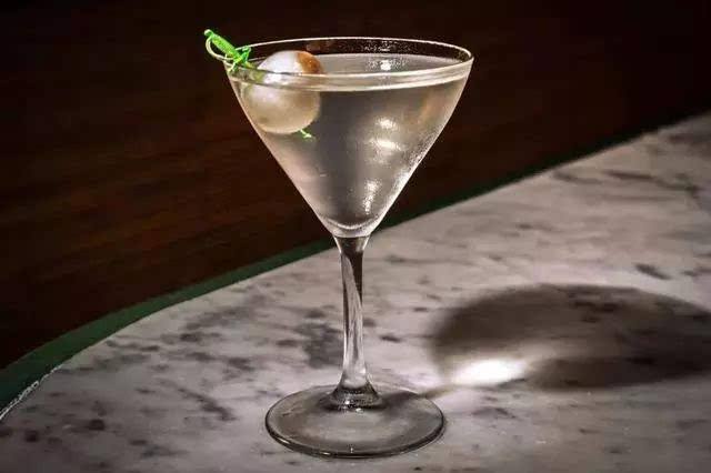 世界十大经典鸡尾酒喝一杯就仙仙欲醉