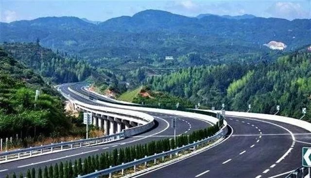 今年将建设利咸高速,以后咸丰到利川只要50分钟_高速公路