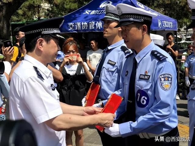 凭借一腔热血立足三尺岗台记西安市灞桥大队优秀交警张尚坤