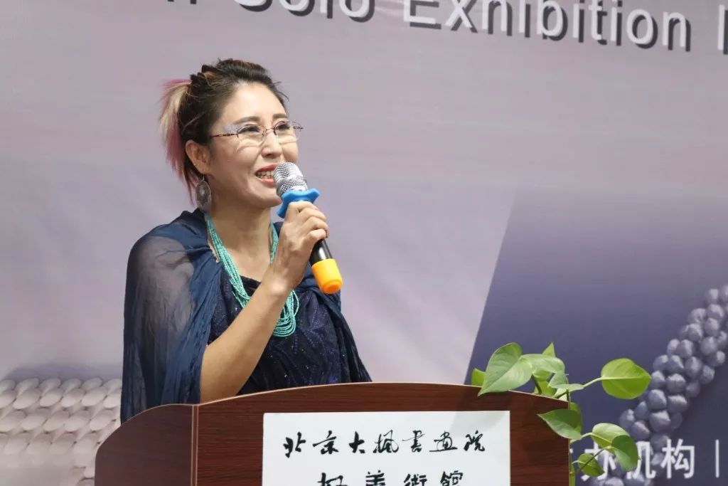 刘欣北京十年艺术文献展开幕,五大系列作品呈现其思想历程