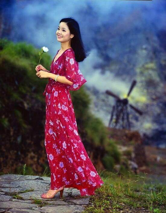 邓丽君曾有3个恋人为何孤单度过一生