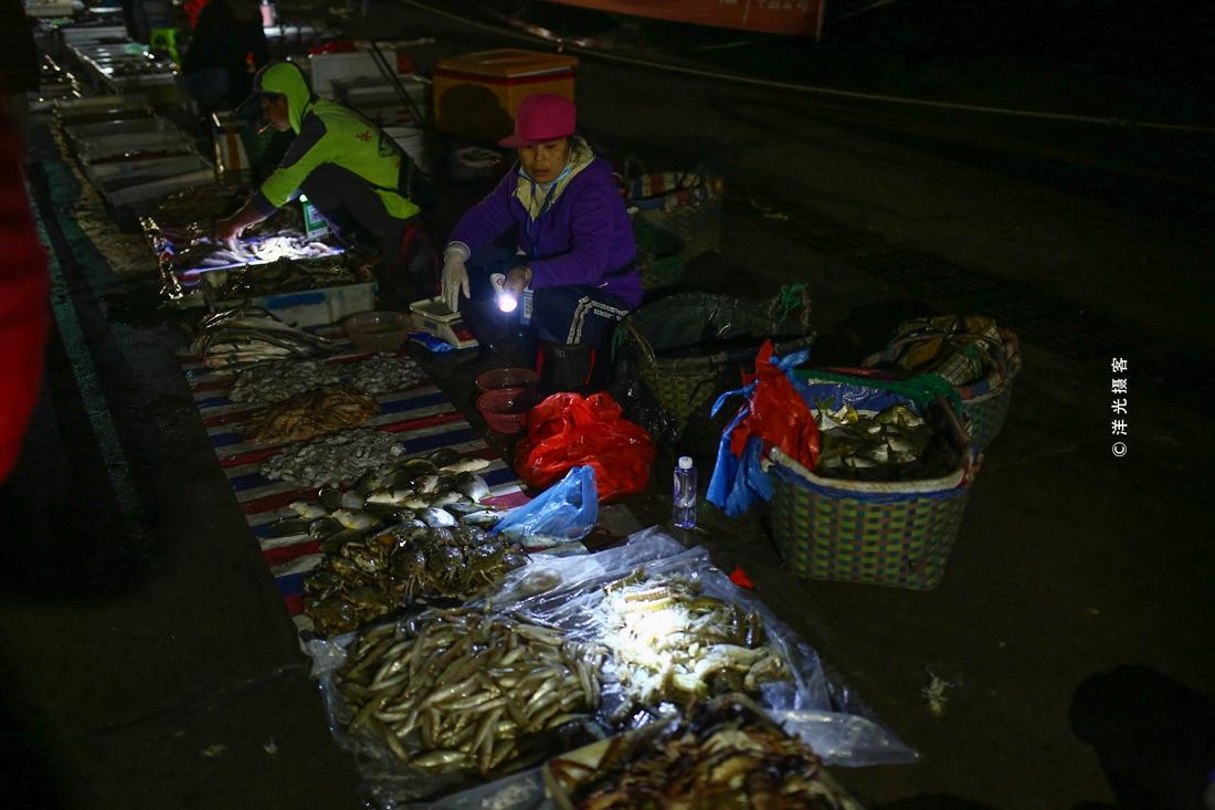 游客嫌广西北海的海鲜太贵新鲜便宜的却不是很多人愿意去