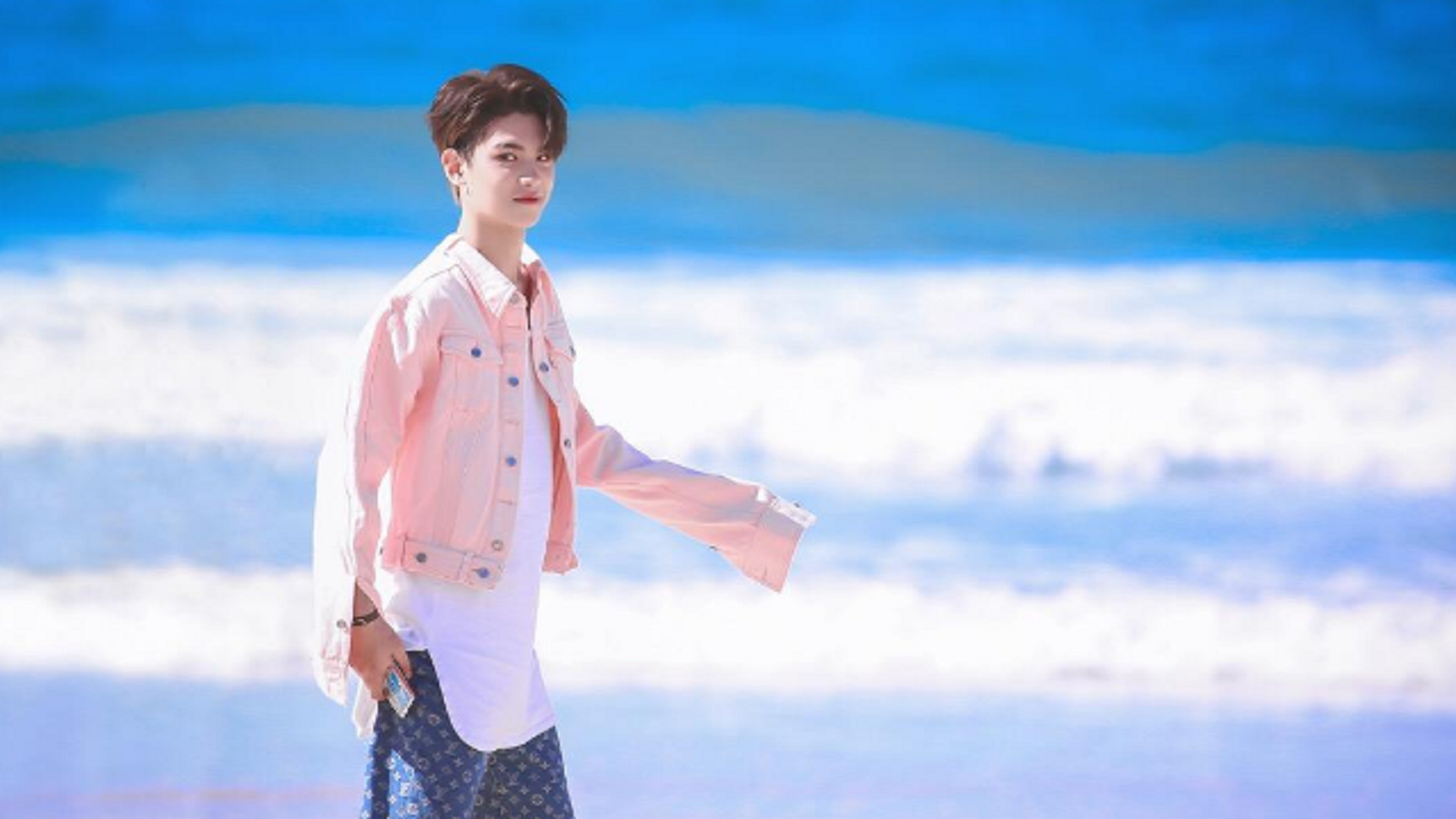 黄明昊在综艺里开店,一个细节暴露性格特点,不愧是温州人!