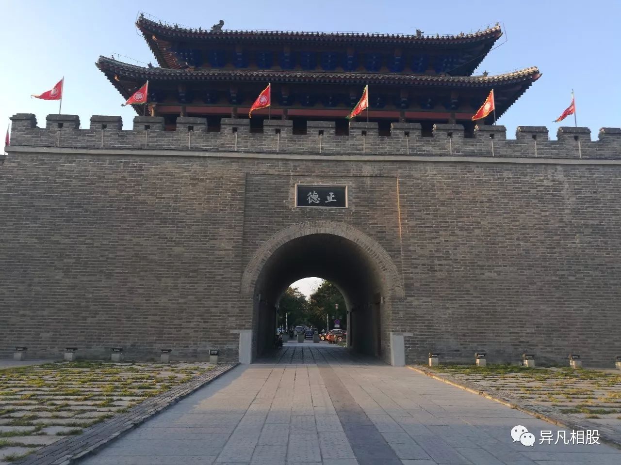 摩旅神京门户德州买上德州扒鸡保店驴肉野炊去