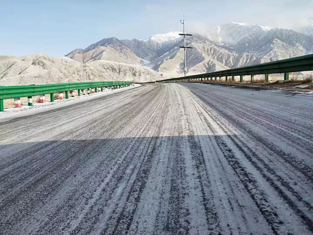 1月9日路況信息青海大部分路段降雪交通管制多條班線車停運