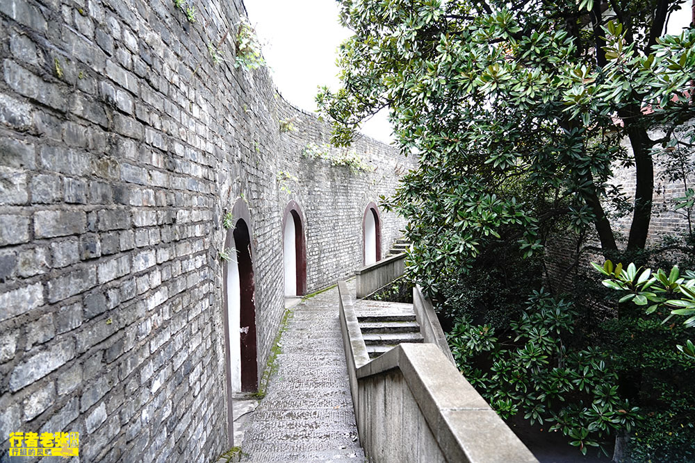 月城,是长沙古城的重要防御设施,筑在城门外的小城,明代长沙城九座