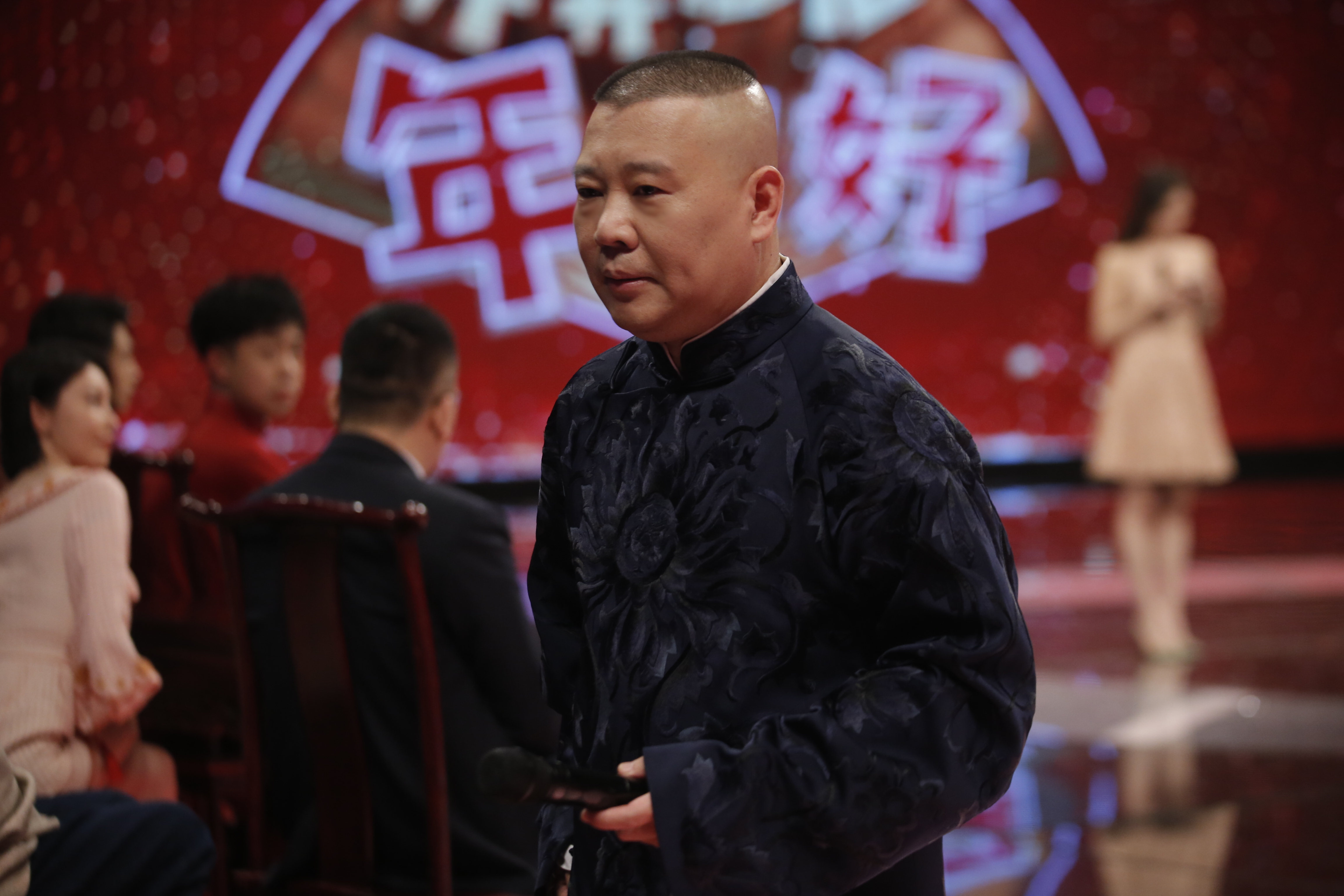 郭德纲无缘央视春晚 率德云社联合天津卫视办"全国首台相声春晚"
