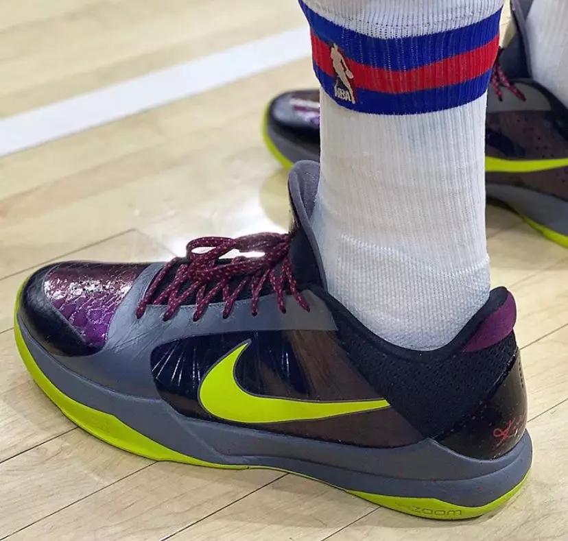 今日上脚威少3代雷霆配色安踏和李宁的球鞋很帅