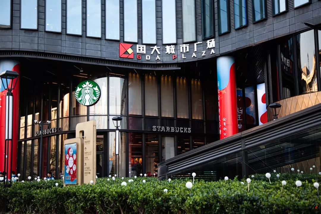 国大城市广场超级品牌月萌动突袭!