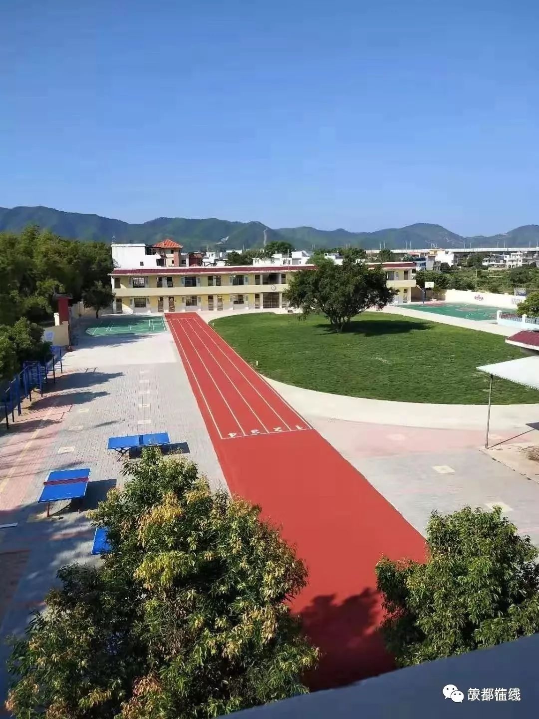 屋村桂新村民小组(桂林坑)人,生于1954年12月,1980年1月宁都师范毕业