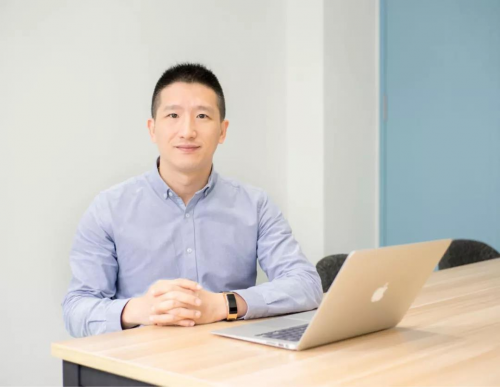 陈世豪院长我的手术室陈院长做的,一周他会从温州过来一次,专门做这个