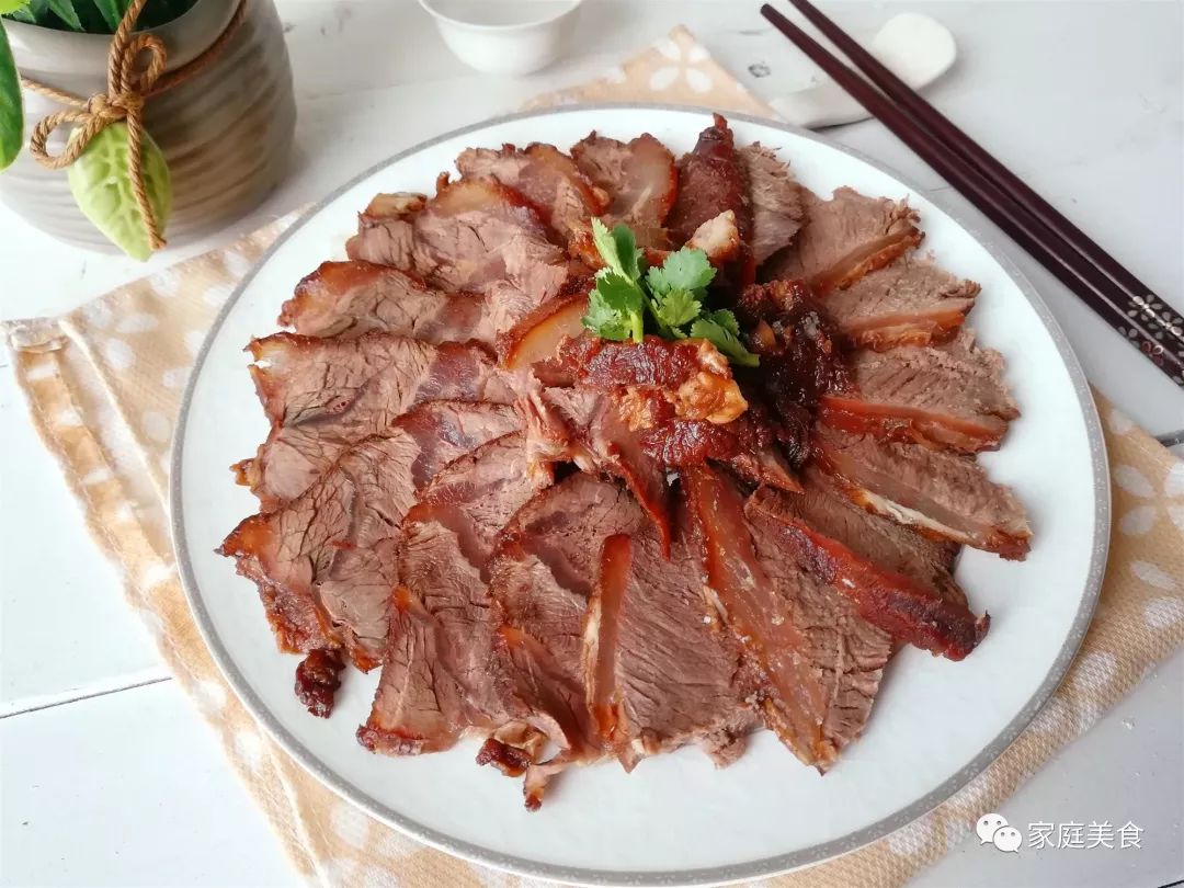 春节家宴必备的12道硬菜,现在学还不晚!