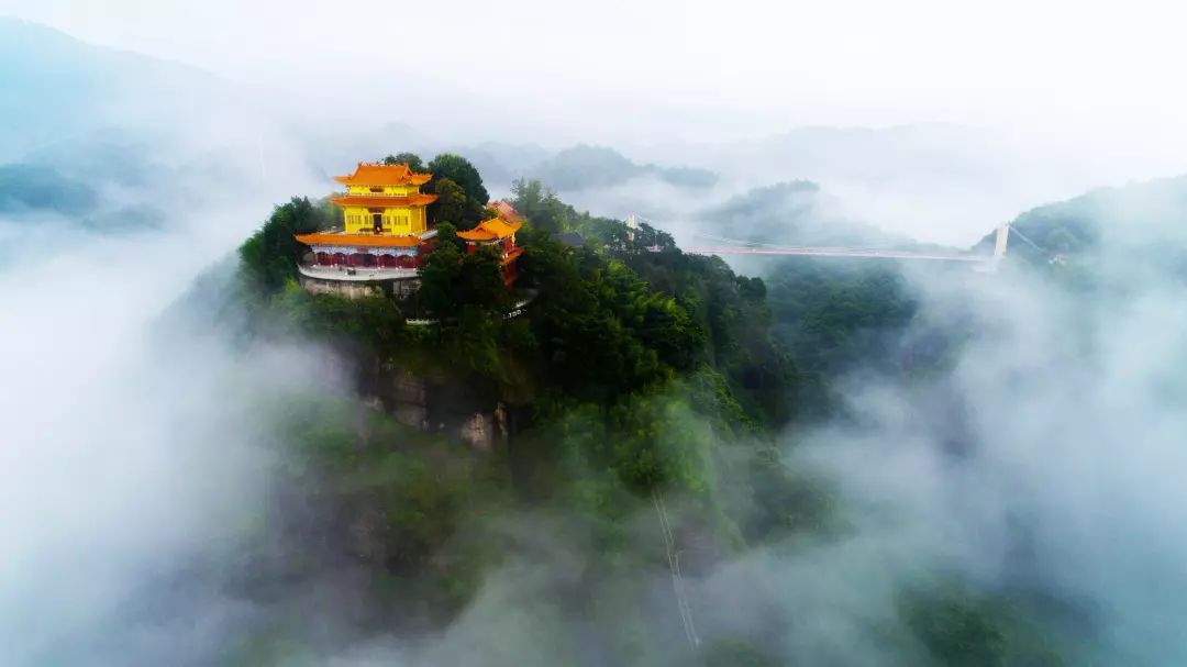 新朋友加入全南天龍山景區加入年卡一起打卡網紅玻璃橋