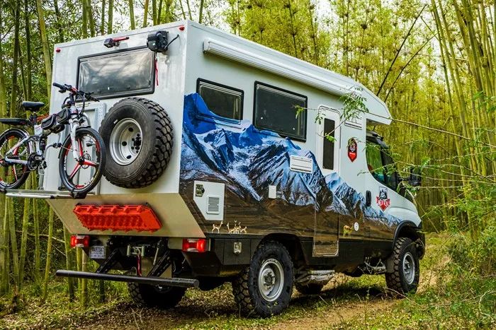 高端精品四驱房车速腾newdaily4x4漫步者四驱越野房车