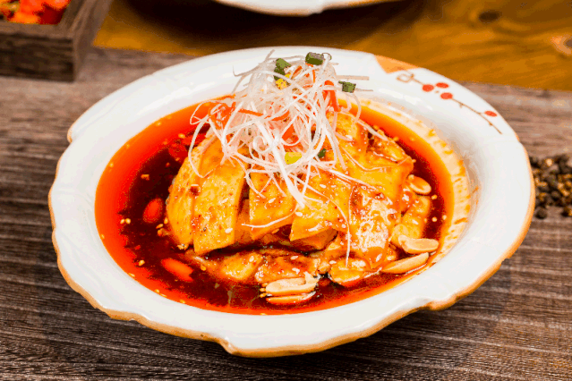 一口会爱上的口水鸡 ·上头菜品,实力不可小觑吃得太麻再来一碗这