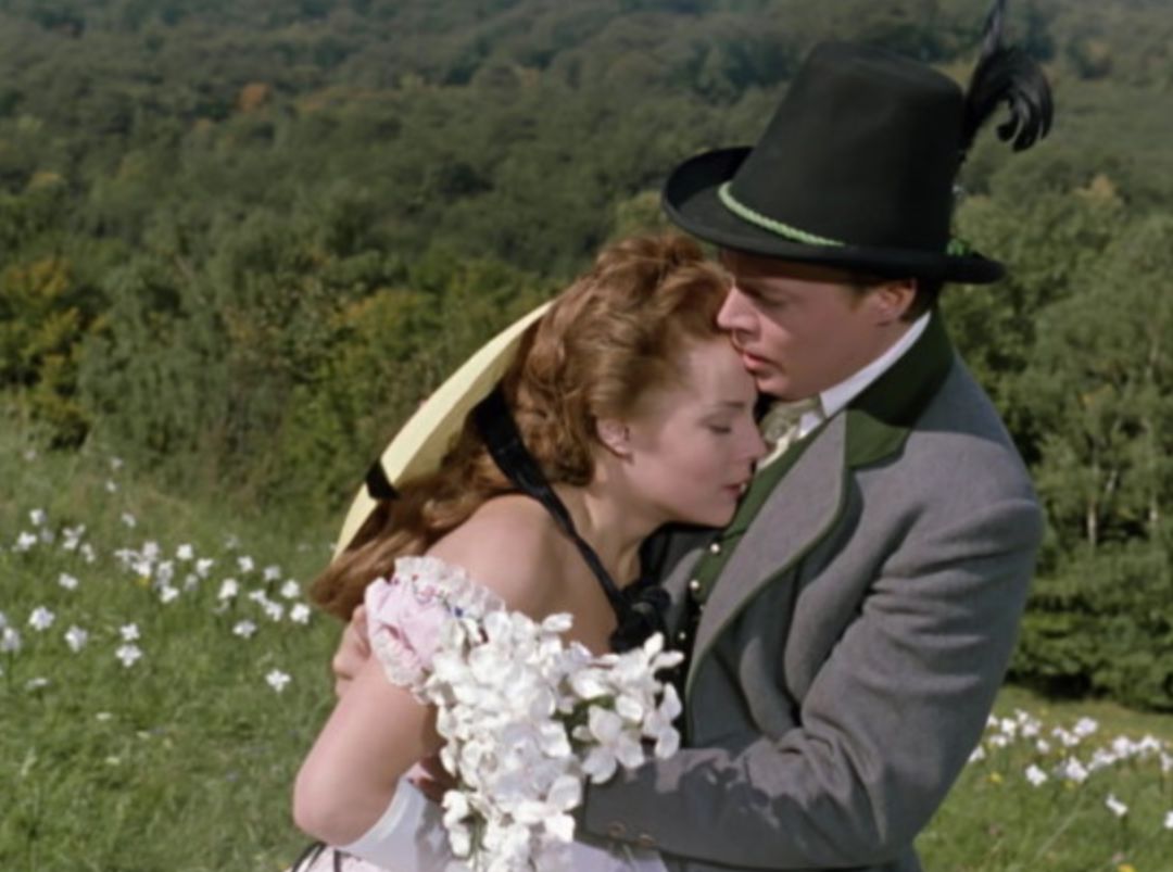 一生绝代风姿世人心中的茜茜公主结局却如此不幸