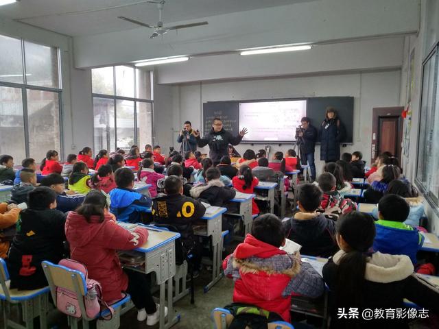 龙山县华塘小学迎来湖南卫视《新闻大求真》栏目(图2)