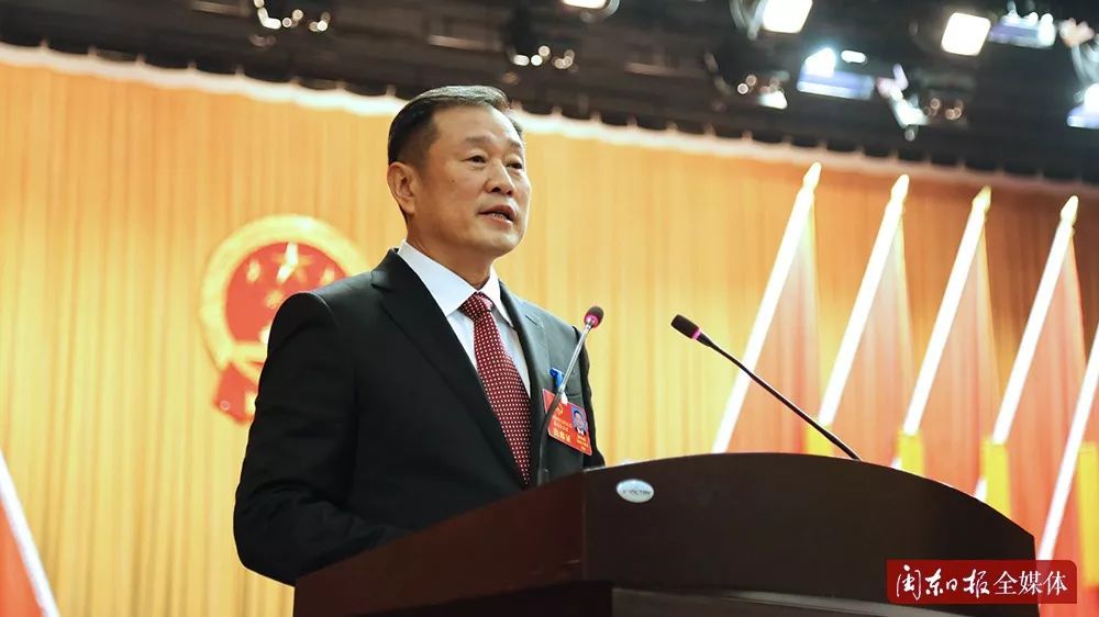 一月四日在宁德市第四届人民代表大会第五次会议上宁德市人民政府市长