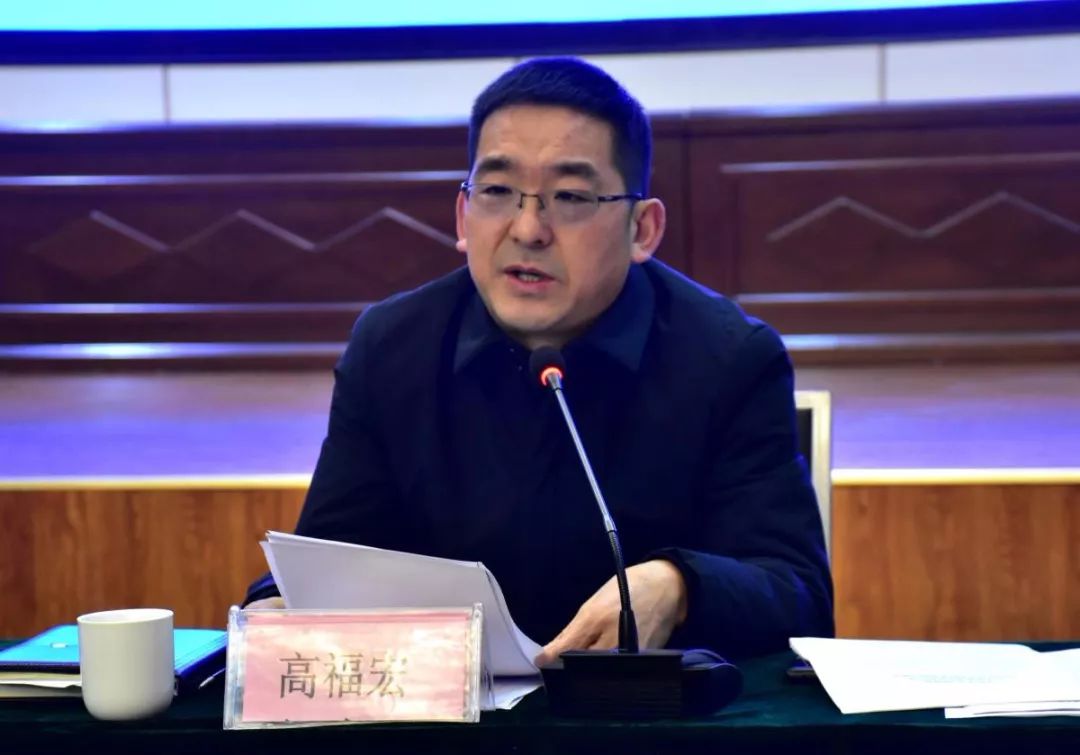 67白河召开重点企业发展座谈会_高福宏