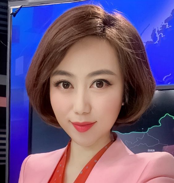 山东广播电视台主持人刘玥廷,安徽广播电视台主持人孙鹏飞共同主持