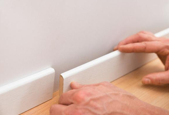 踢脚线这样衔接收口,颜值实用都有