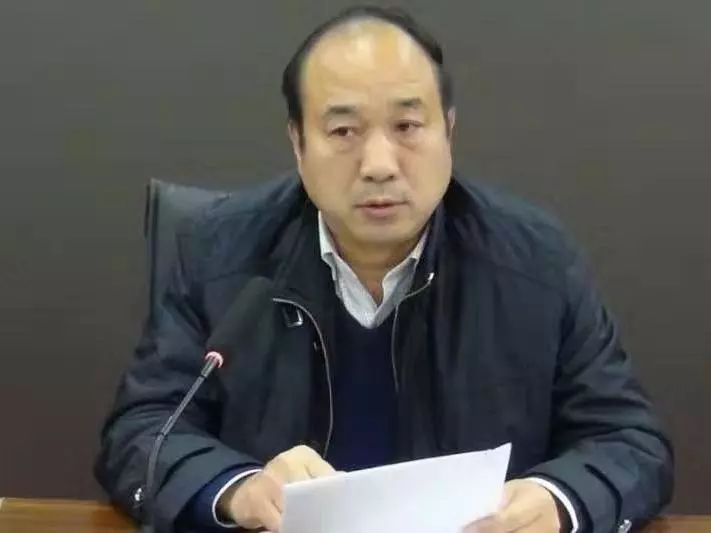 1月9日上午,县政府副县长韩建国在邢台县客运管理中心三楼会议室主持