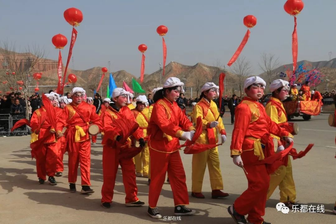 社火,文艺节目,春联,全家福还有……