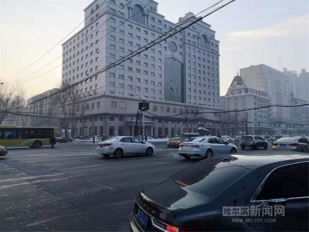 红旗大街与汉水路交口恢复通车了_哈尔滨