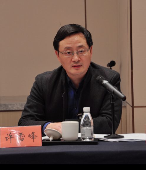 县委书记陈平表示,我县将深入贯彻省,市委全会和"两会"精神,紧紧围绕