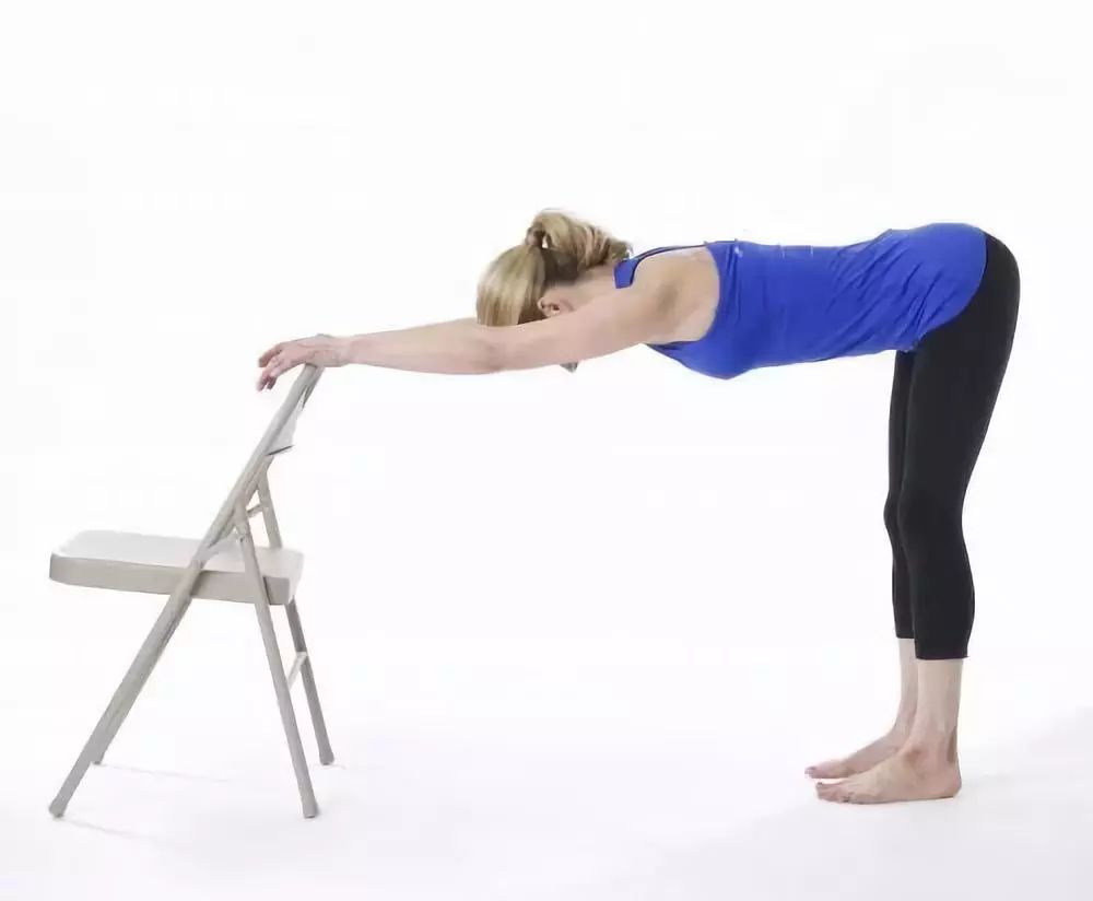 练瑜伽背部竖脊肌僵硬紧张该如何拉伸放松